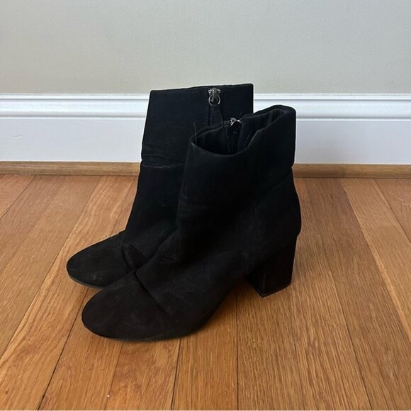 Qupid Black Faux Suede Heel Ankle Malone Boots Booties Women’s Size 8 - Picture 2 of 9